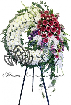 funeral wreath With Chrysanthemums